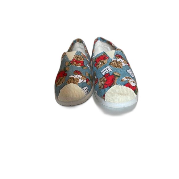 Christmas Bear Canvas shoes by Moequi Size 8 Brand New slip on size 8 sh… - Picture 6 of 12